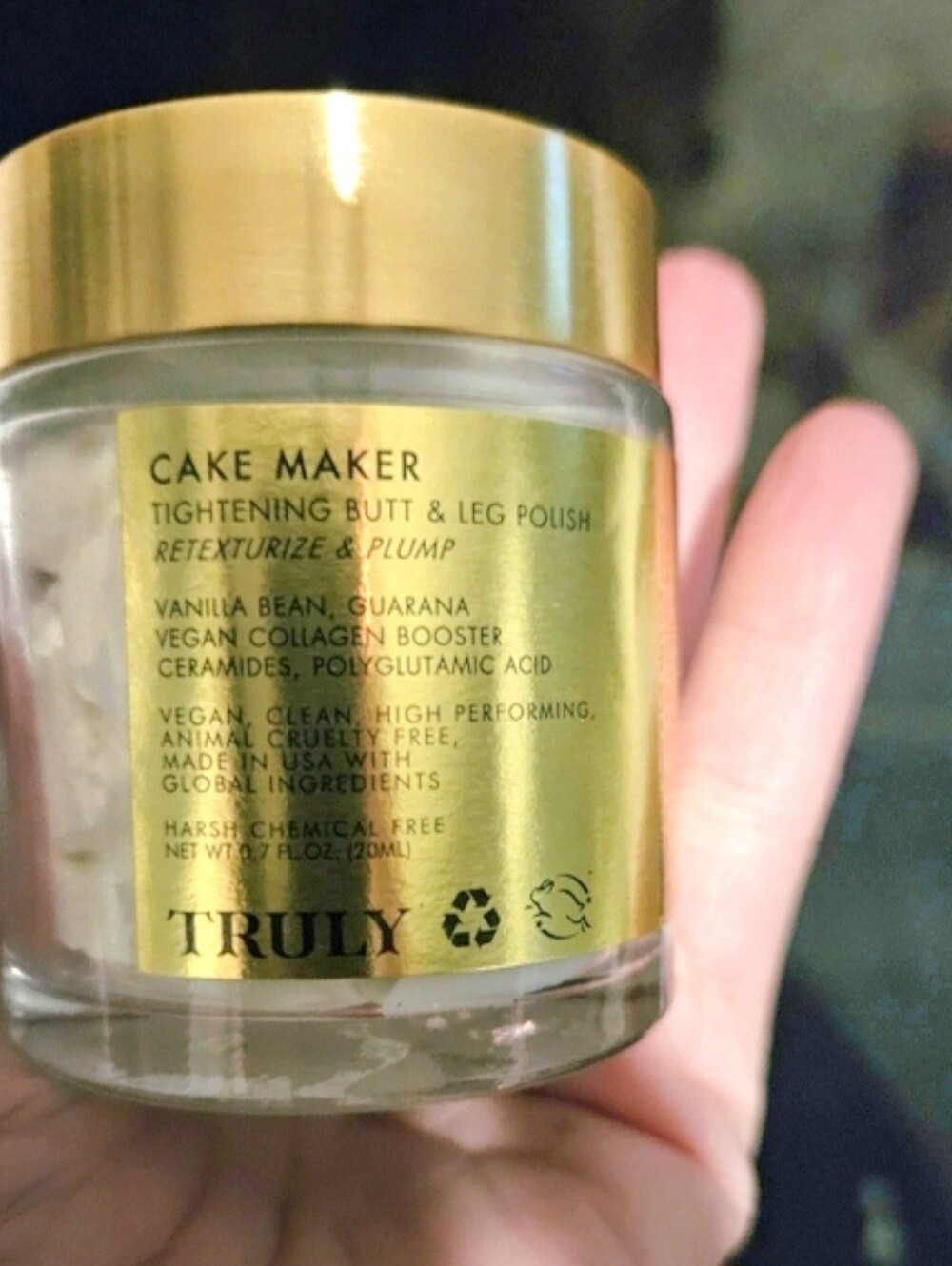 TRULY CakerMaker Tightening Butt & Leg Polish - Picture 2 of 3